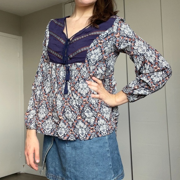 Long sleeve flowy printed top - Picture 1 of 6